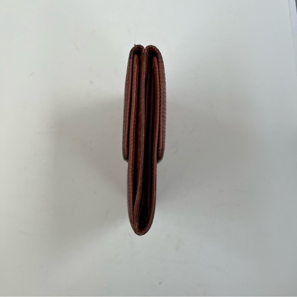 Authentic Louis Vuitton Men’s Burnt Orange Epi Leather Trifold Wallet - Picture 4 of 16